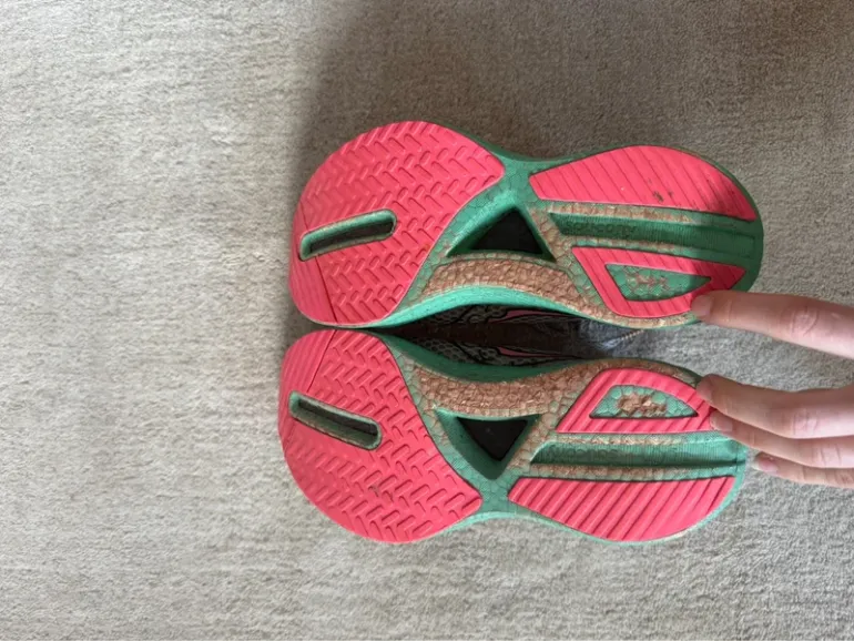 Used Saucony Endorphin Pro 3 bike — image 4 of 8