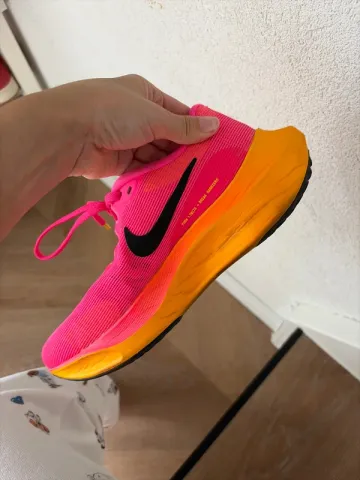 Nike Zoom Fly bike d'occasion — image 3 sur 5