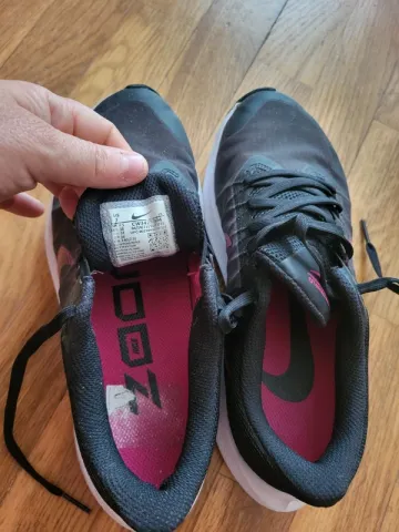 Used Nike Zoom Winflo 38 bike — image 2 of 6
