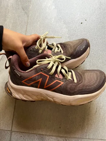 Used New Balance Fresh Foam X Hierro v8 bike — image 1 of 3
