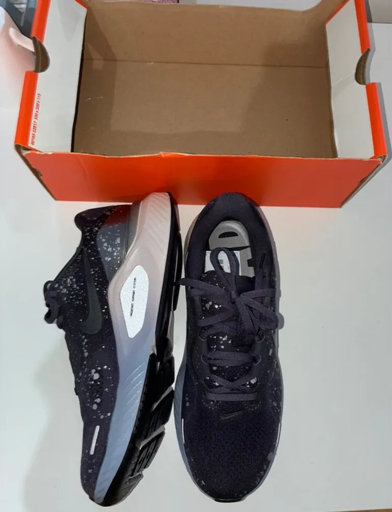 Nike Structure 26 SE bike usato — immagine 3 di 7