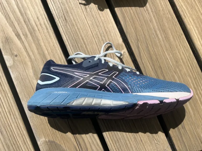 Asics GT-4000 2 bike d'occasion — image 3 sur 6