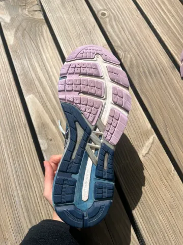 Asics GT-4000 2 bike d'occasion — image 5 sur 6