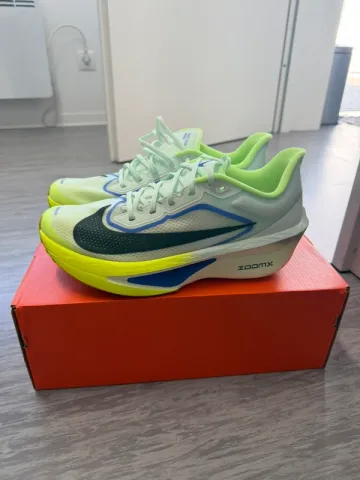 Brugt Nike ZOOM FLY 6 bike — billede 5 af 8