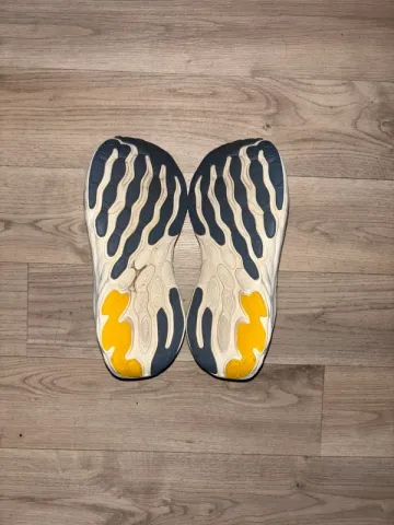 Used New Balance 1080v13 bike — image 3 of 3