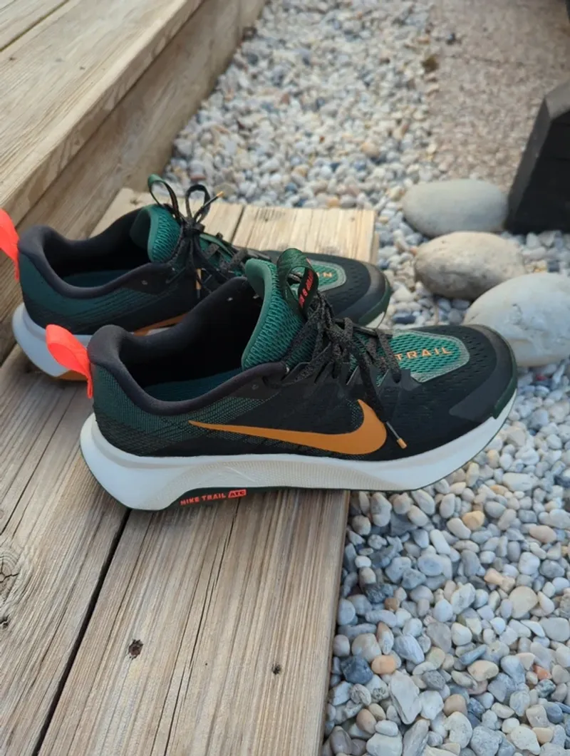 Used Nike Wildhorse 10 Running Shoes