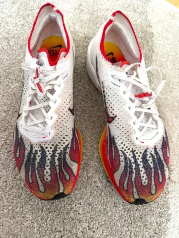 Used Autre Vaporfly 3 bike — image 3 of 5
