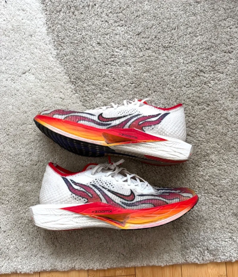 Used Autre Vaporfly 3 Running Shoes