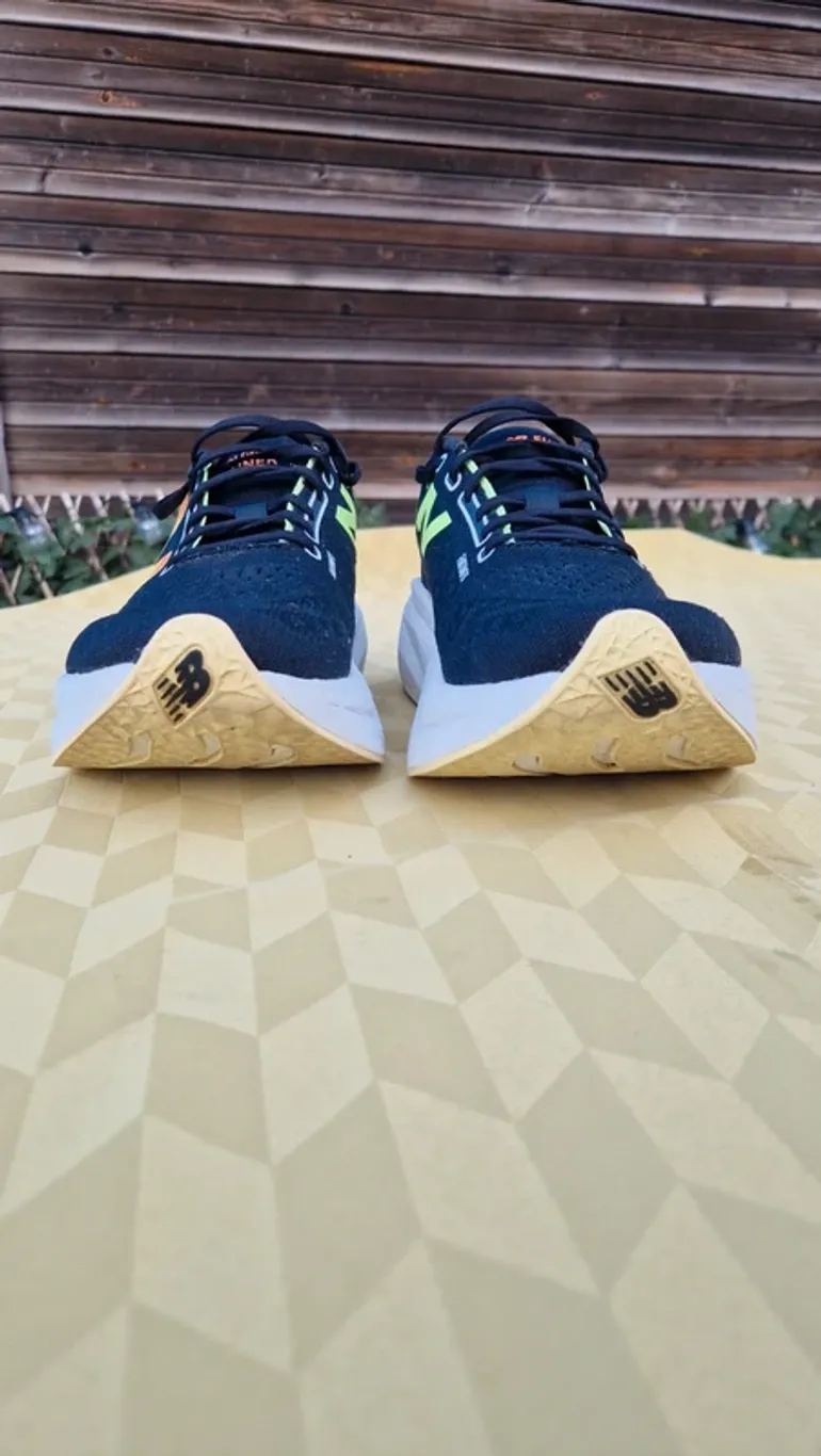 New Balance SuperComp Trainer bike de segunda mano — imagen 2 de 5