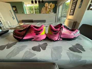 Used Hoka Mafate 5 bike — image 1 of 6