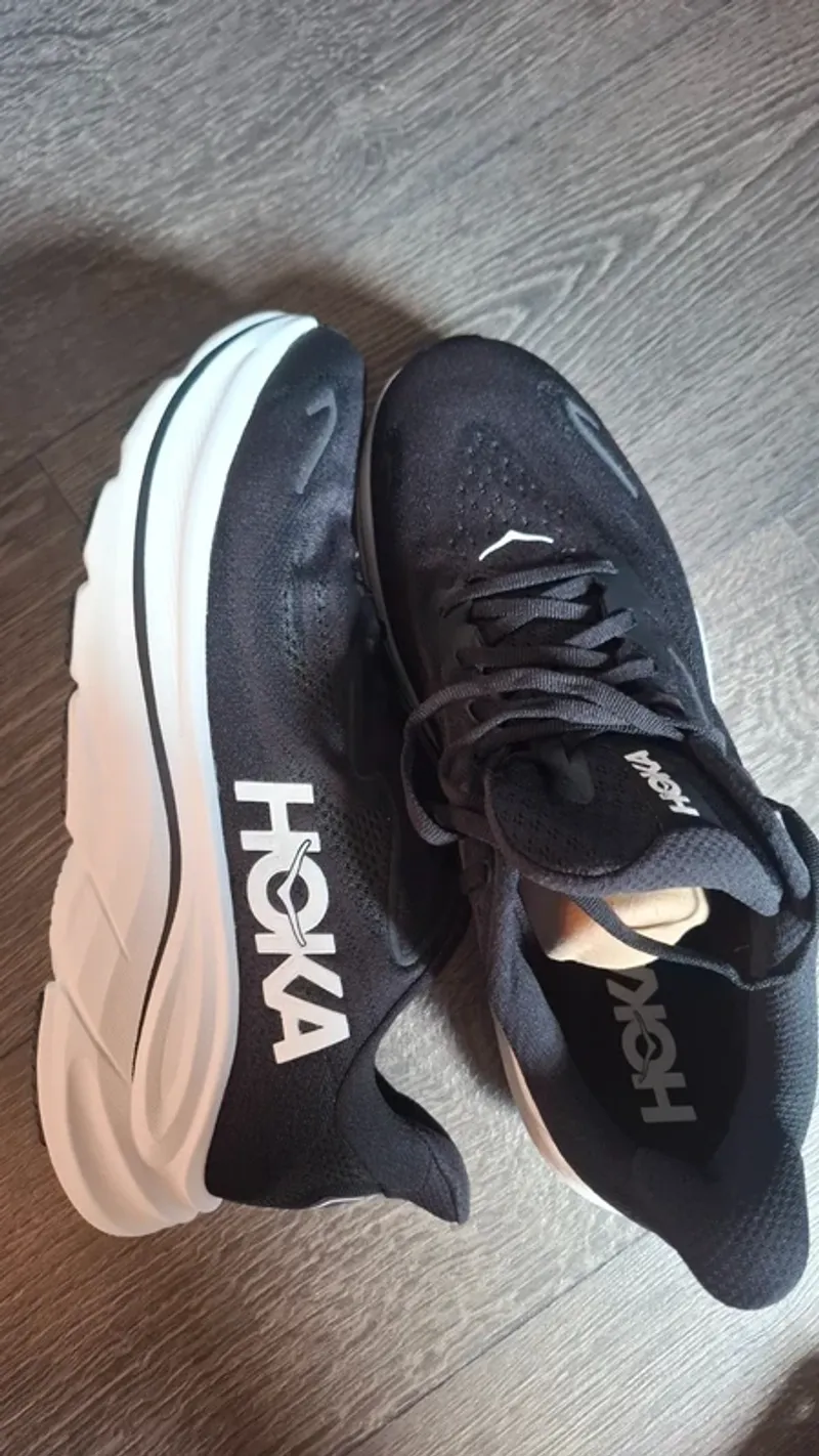 Käytetty Hoka Clifton 10 Running Shoes