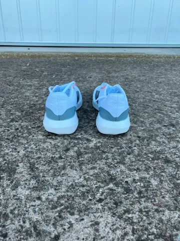 Used Adidas Running Shoes bike — image 5 of 7