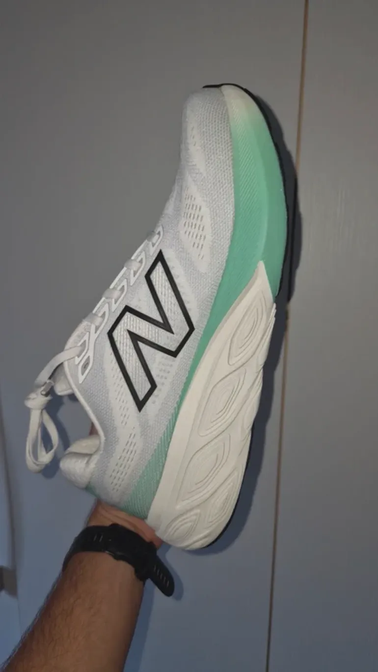 Used New Balance 880 v15 bike — image 9 of 10