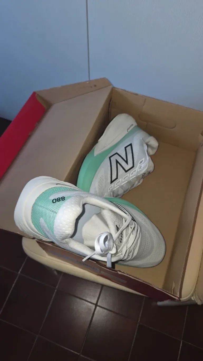 Used New Balance 880 v15 bike — image 10 of 10