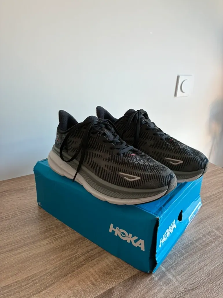 Used Hoka Clifton 9 bike — image 3 of 6
