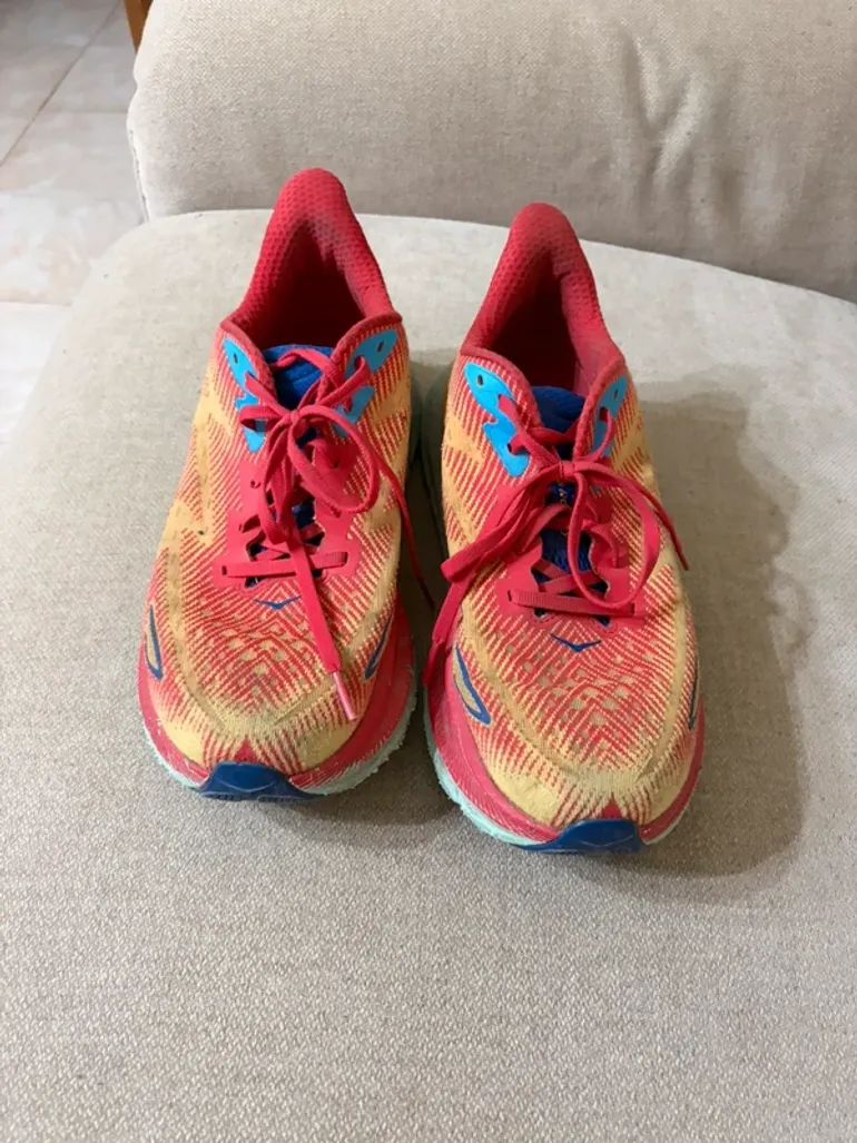 Used Hoka Clifton 9 bike — image 2 of 5