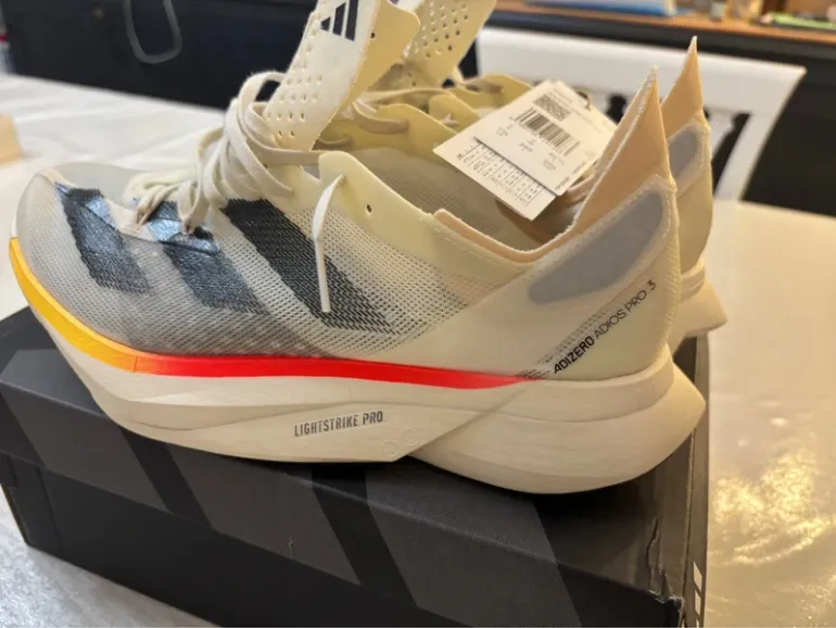 Used Pro Adizero Adios 3 bike — image 2 of 12