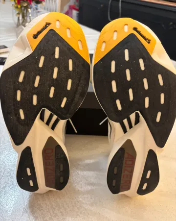 Used Pro Adizero Adios 3 bike — image 6 of 12