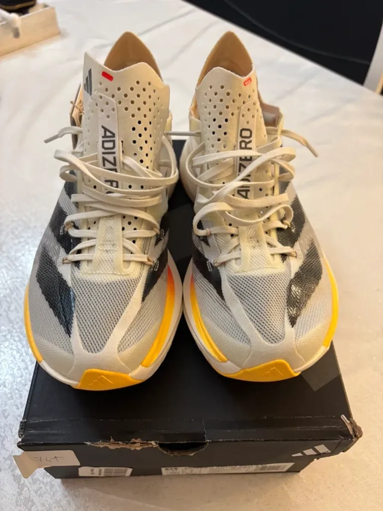 Used Pro Adizero Adios 3 bike — image 4 of 12