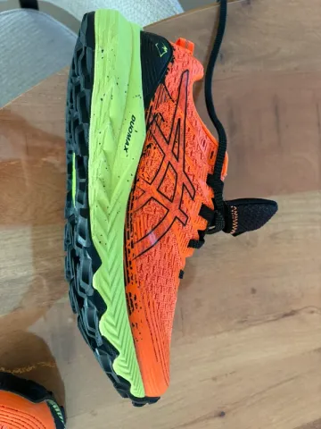 Asics Trail bike d'occasion — image 6 sur 7