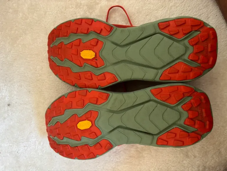 Used Hoka Running Shoes bike — image 3 of 3