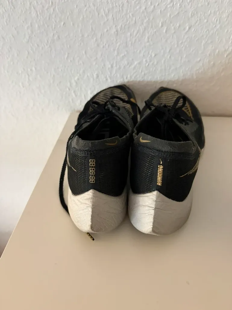 Použité Nike Zooms Vaporfly Next% bike — obrázek 3 z 4