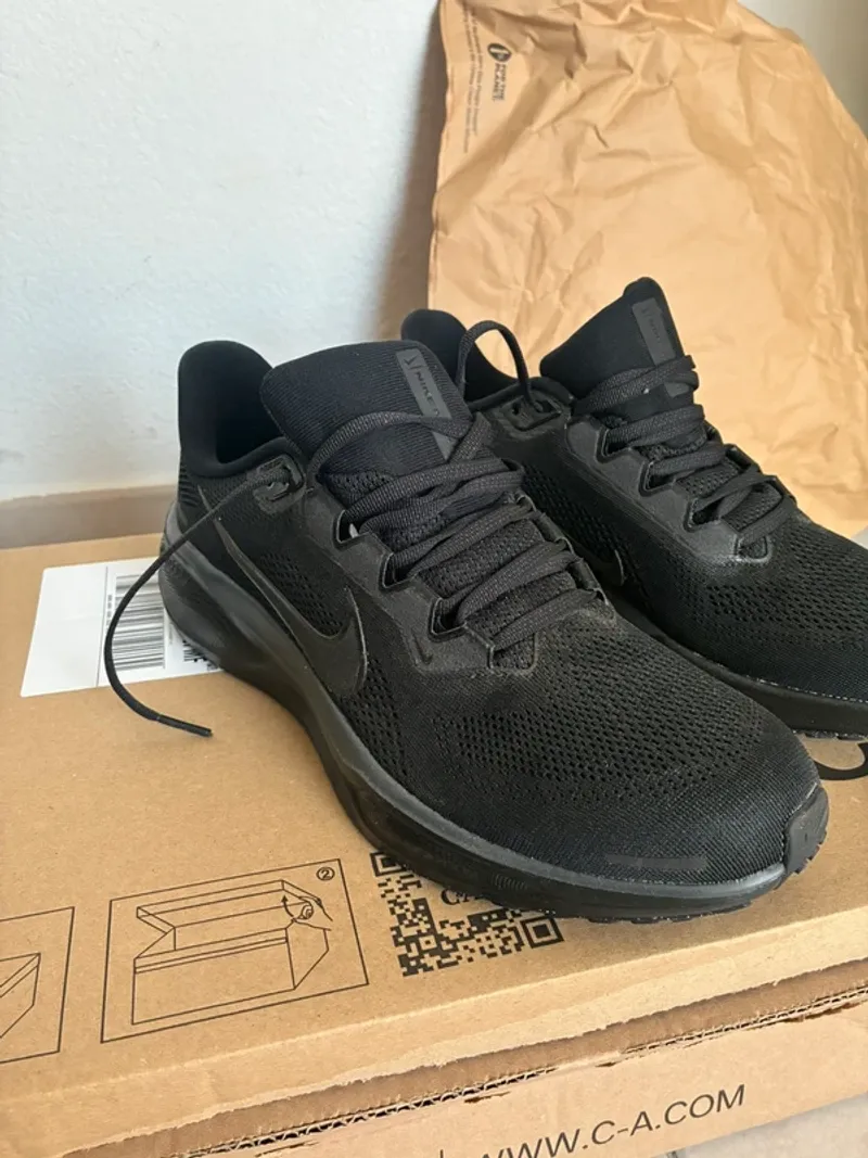 Pegasus 41 Running Shoes d'occasion