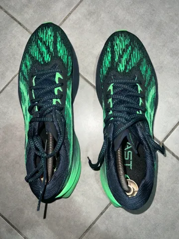 Used Asics Novablast 3 bike — image 4 of 6