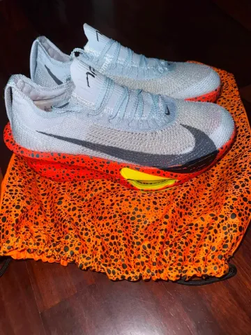 Used Nike Air Zoom Alphafly Next 3 bike — image 3 of 7