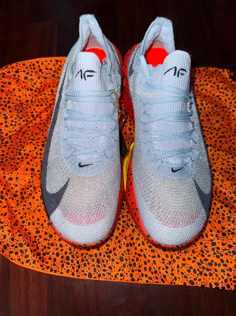 Used Nike Air Zoom Alphafly Next 3 bike — image 5 of 7