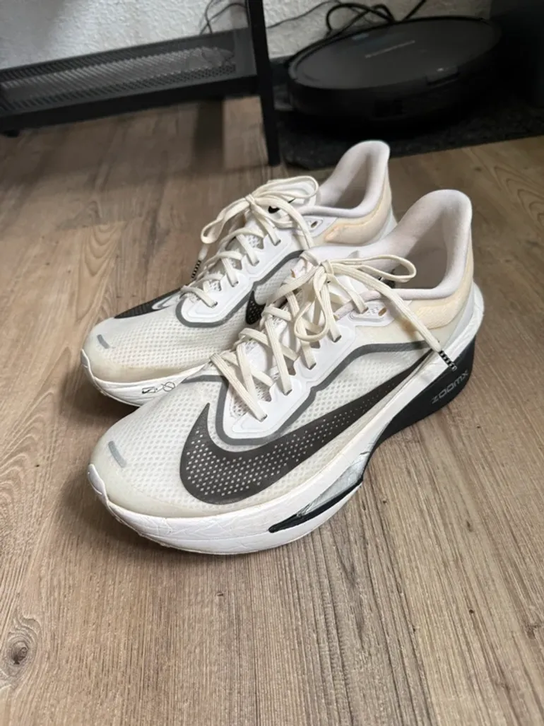 Tweedehands Nike Zoom Fly 6 bike — afbeelding 1 van 7