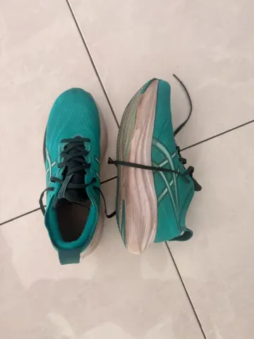 Used Asics Gel Nimbus 27 bike — image 2 of 7