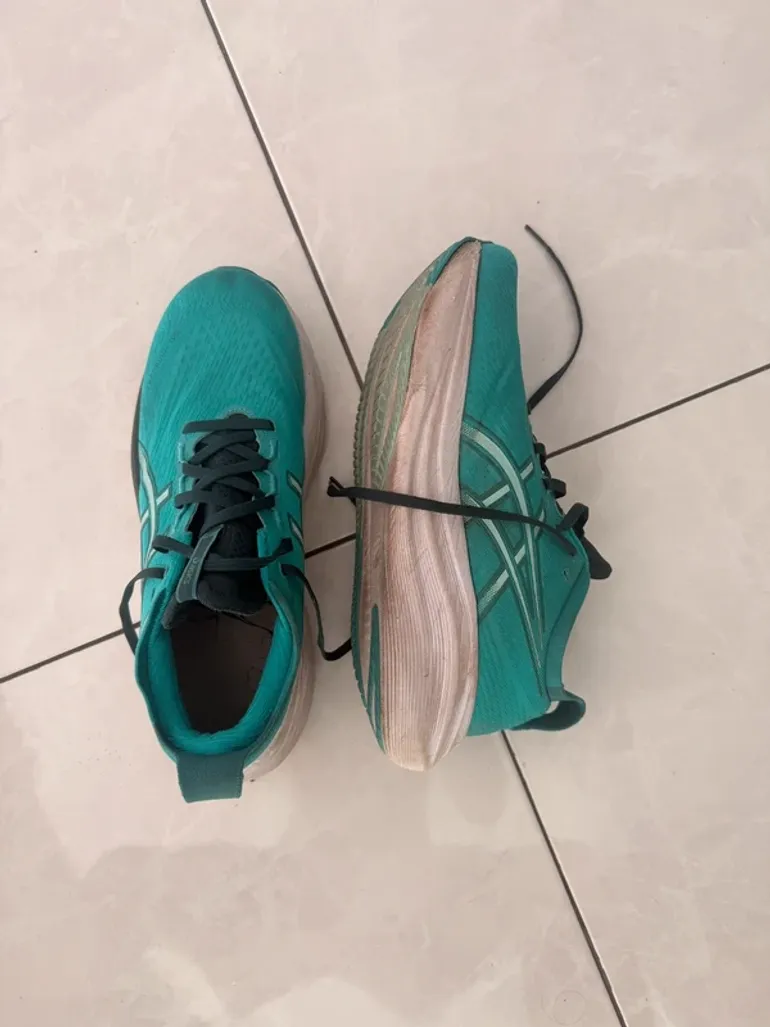 Used Asics Gel Nimbus 27 bike — image 2 of 7