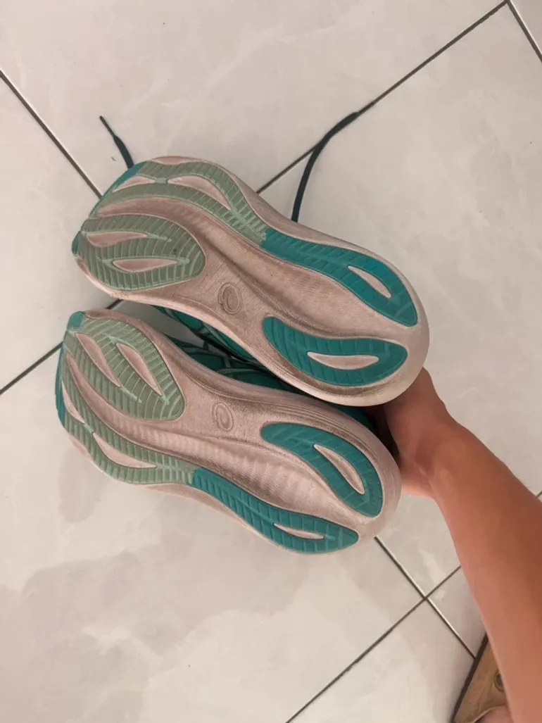 Used Asics Gel Nimbus 27 bike — image 5 of 7