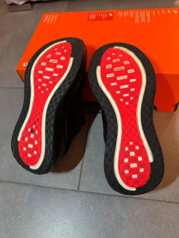 Used Nike Vomero Plus bike — image 4 of 8