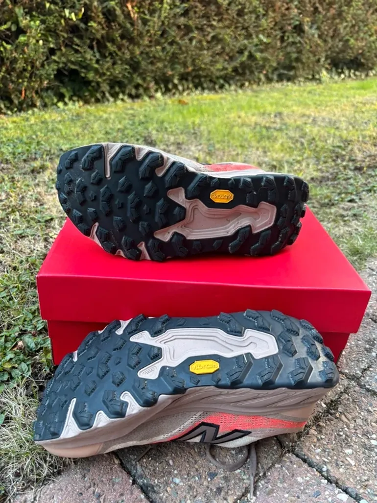 Used New Balance Fresh Foam x Hierro v9 bike — image 5 of 8
