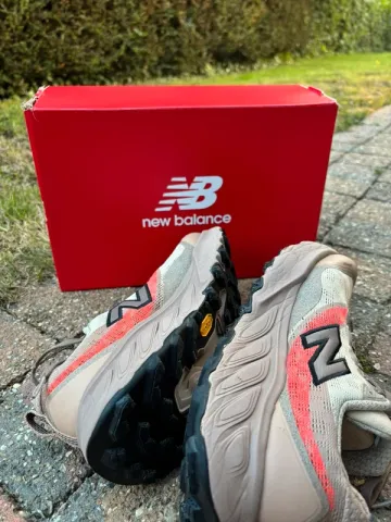 Used New Balance Fresh Foam x Hierro v9 bike — image 6 of 8