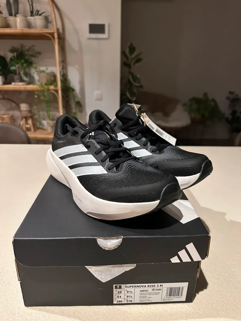 Tweedehands Supernova Rise 3 Running Shoes