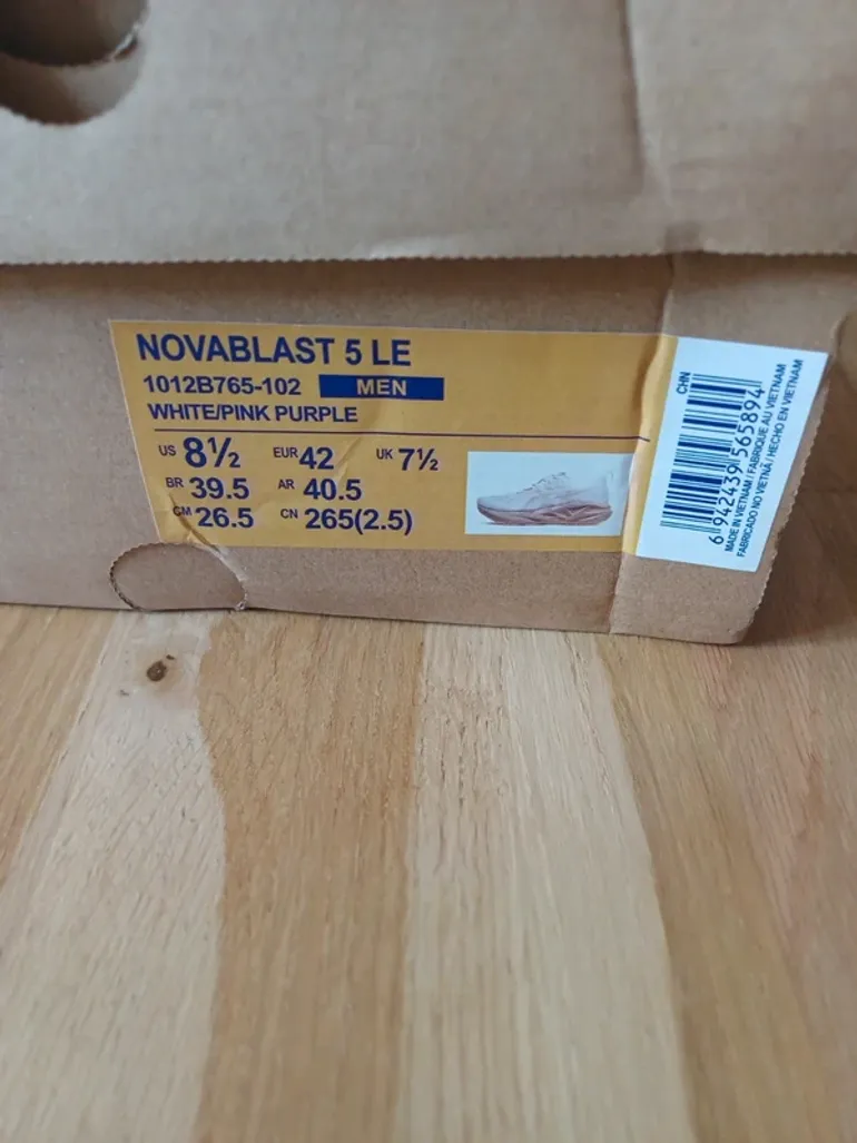 Used Asics Novablast 5 bike — image 8 of 8