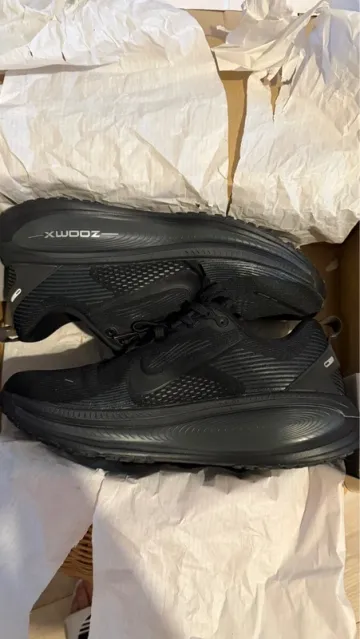 Tweedehands Nike Vomero 18 bike — afbeelding 11 van 12