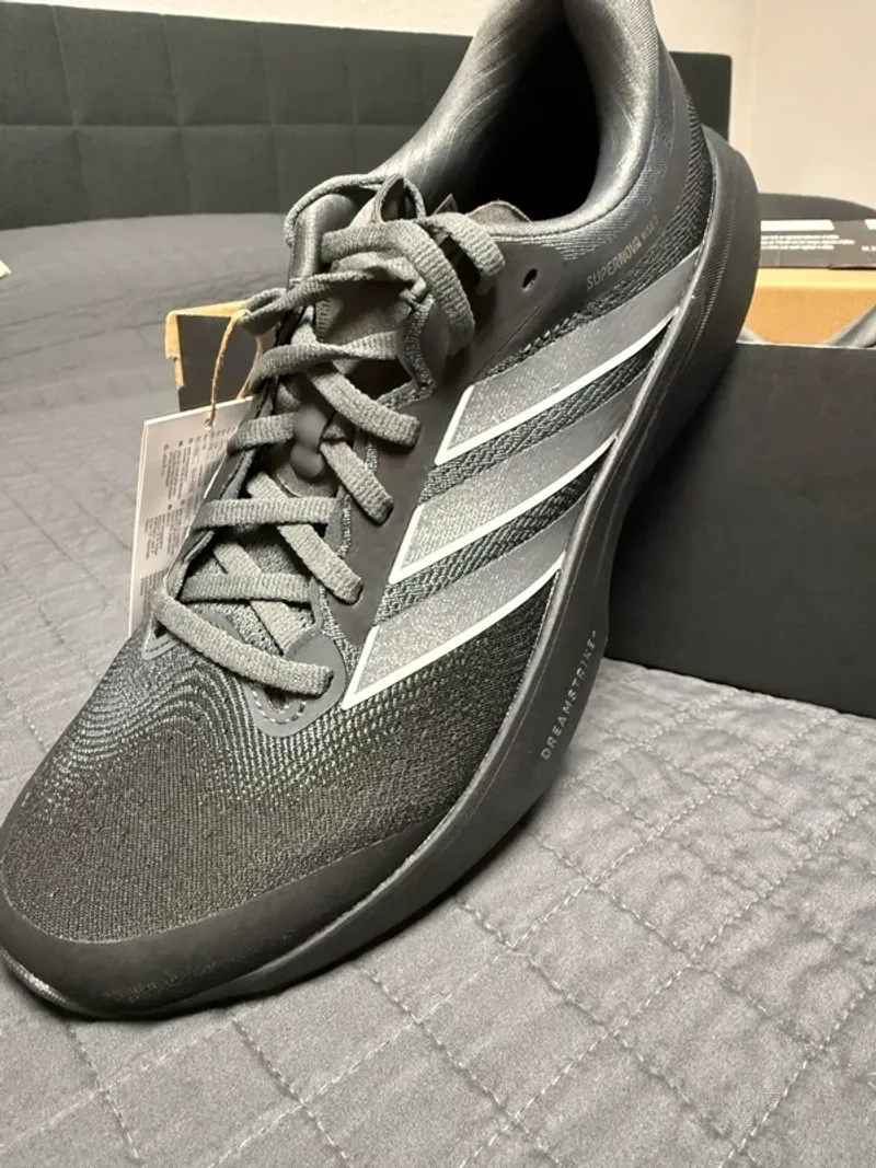 Tweedehands Supernova Rise 3 Running Shoes
