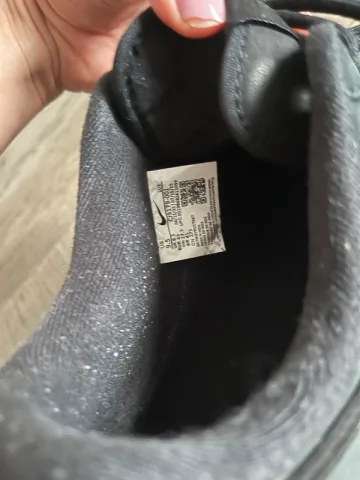 Used Nike Shoes bike — image 4 of 4