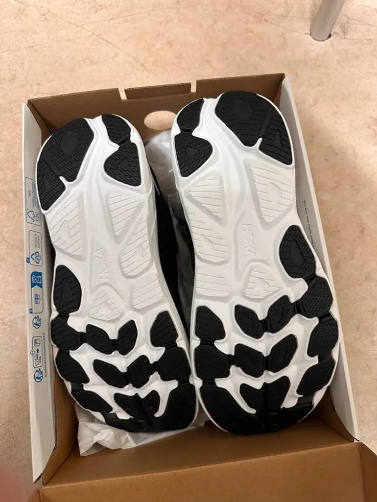 Used Hoka Running Shoes bike — image 7 of 7