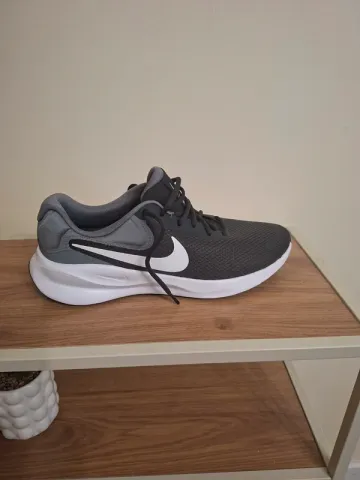 Použité Nike Revolution 7 bike — obrázek 1 z 5