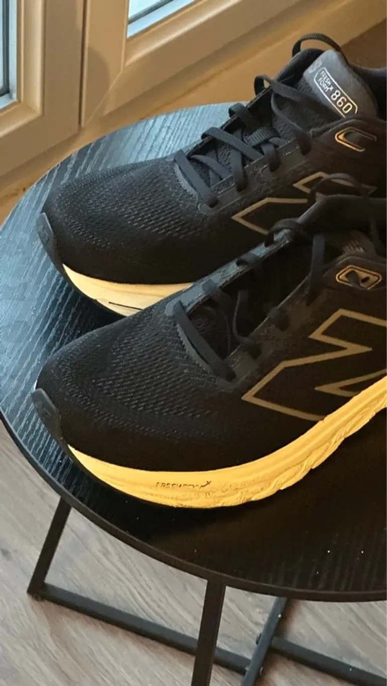 Gebrauchtes New Balance Fresh Foam X 860 v14 bike — Bild 3 von 4