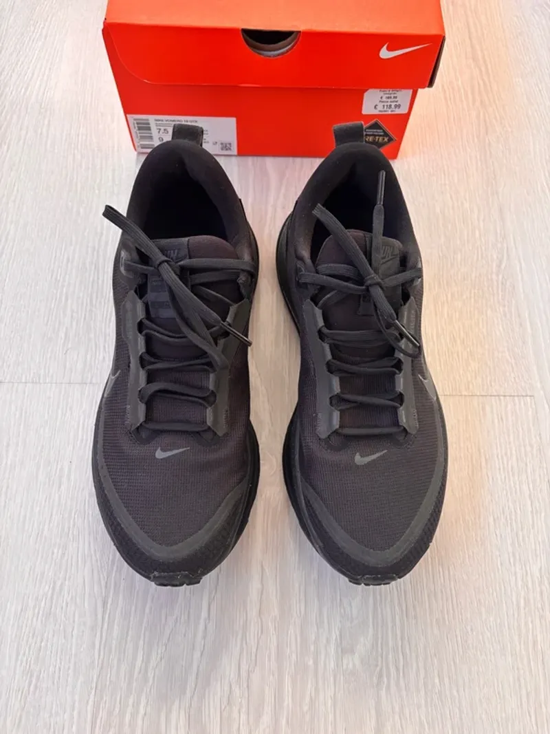 Used Nike Vomero 18 GTX Running Shoes