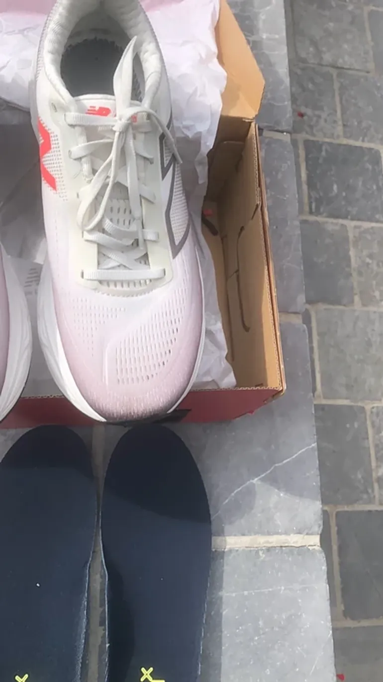New Balance 1080 v14 bike d'occasion — image 8 sur 15