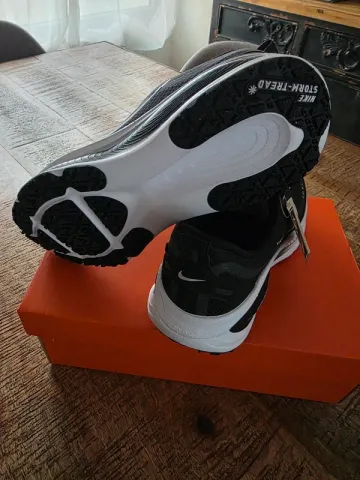 Tweedehands Nike Vomero 18 bike — afbeelding 4 van 7