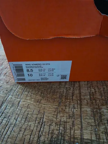 Tweedehands Nike Vomero 18 bike — afbeelding 7 van 7