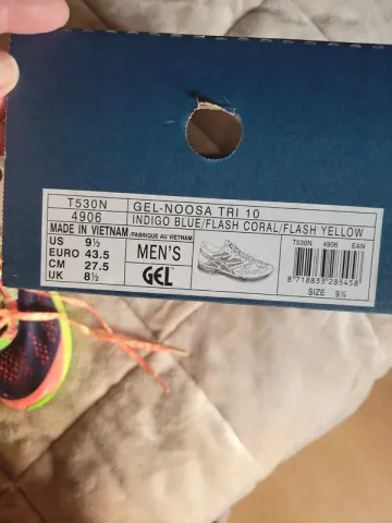 Used Asics Running Shoes bike — image 6 of 7